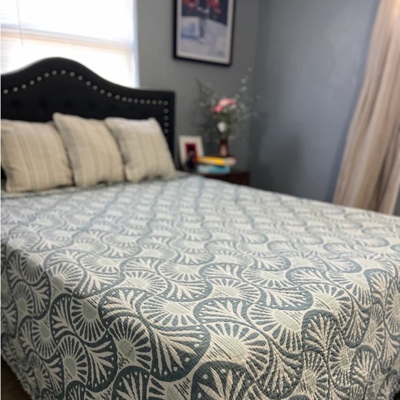 Ginkgo Deco Leaf Quilt 2 Side FLiPSiDE Green + Cream Patterned Quilt KING NEW - Picture 6 of 15